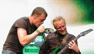 3-doors-down-guitarist-dead-696x406